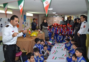 حضور آتش نشانان در دبستان پسران شعبه دوم رشت