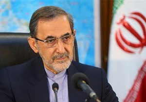 دکتر ولایتی:همه ما باید به هم کمک کنیم که دانشگاه جایگاه اصلی خود را پیدا کند.